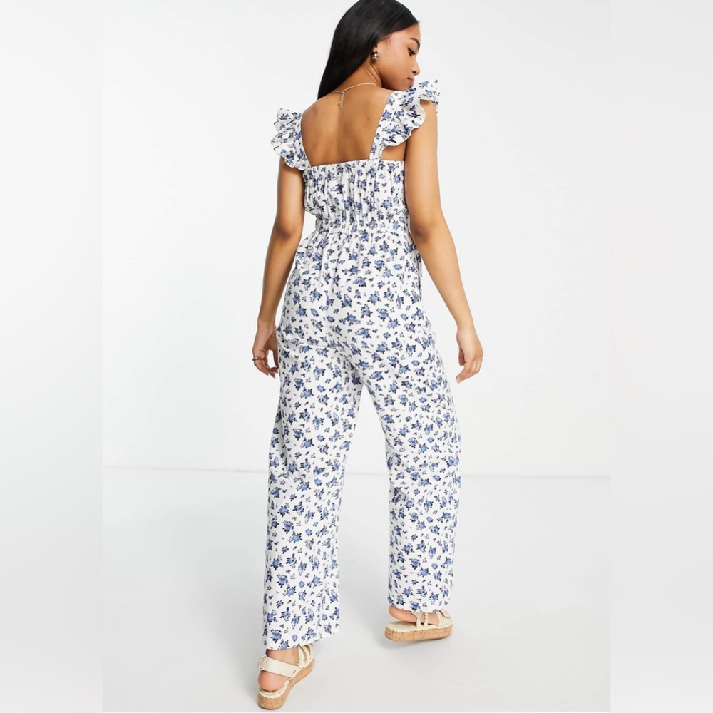 ASOS Miss Selfridge Floral Summer Spring Vacation Jumpsuit w/ pockets Size 6 💙🤍 - Picture 2 of 12